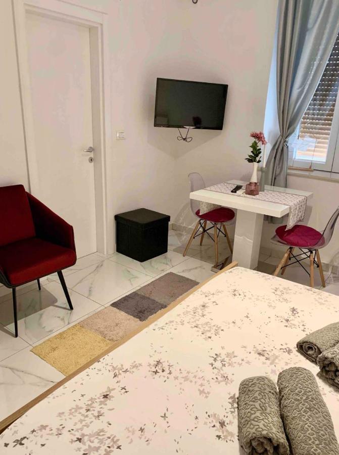 Verano Apartment / Next To Kolovare Beach 扎达尔 外观 照片
